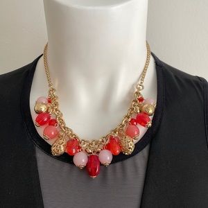 Vintage necklace gold tone